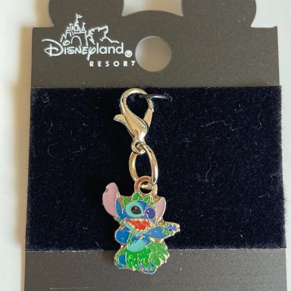 Disney Lilo & Stitch Charm Clip-On RARE Retired Aulani Hawaii Resort Zipper Pull - Picture 3 of 12